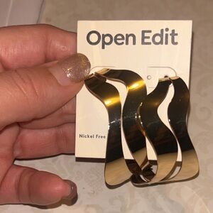 Open edit earrings NWT